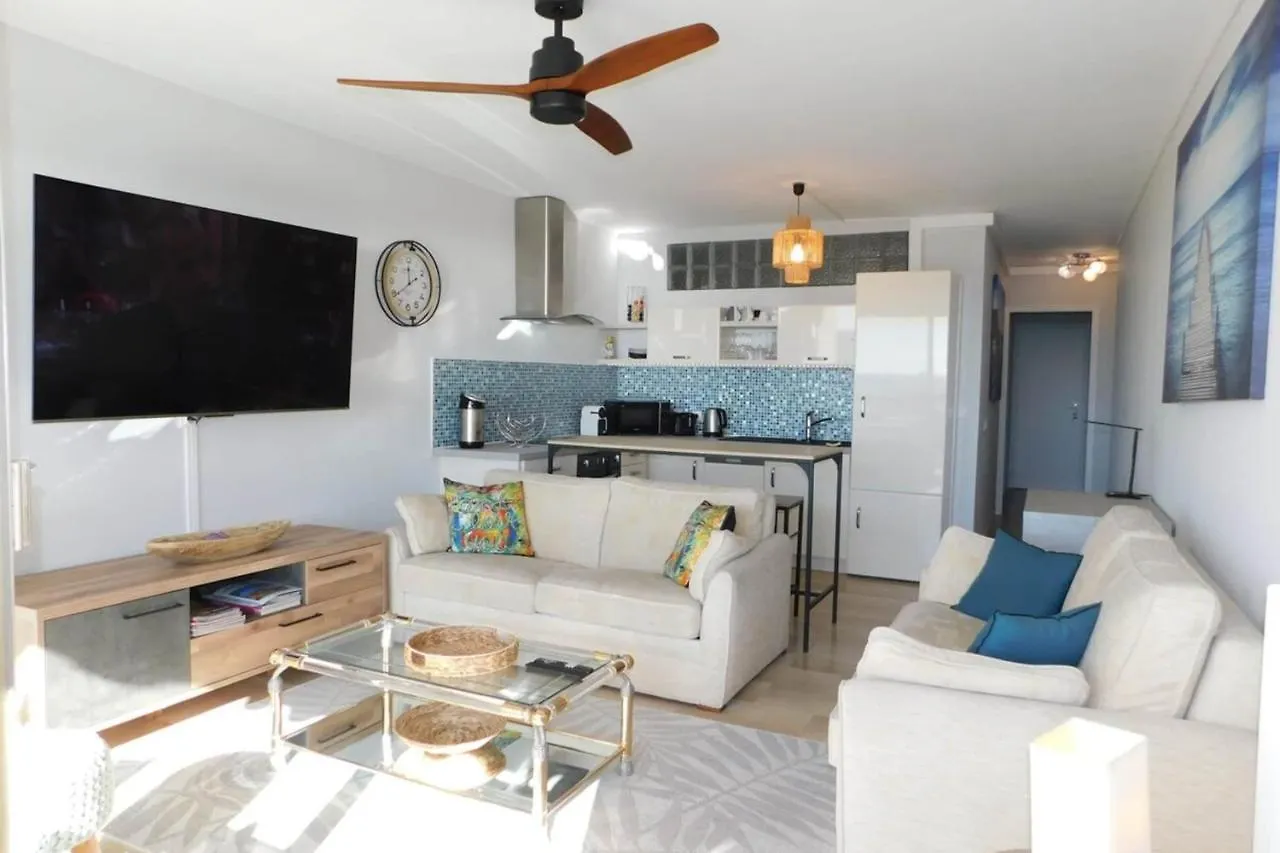 Magnificent 4-Bedroom 