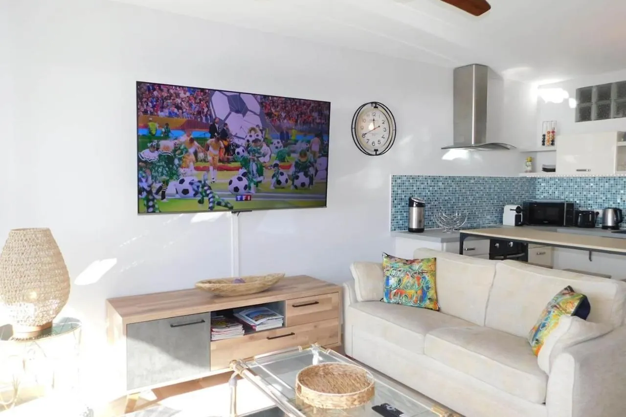 Magnificent 4-Bedroom 